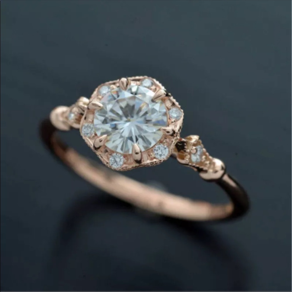 New White Cubic Zirconia  Rose Gold Color ring - Picture 5 of 5